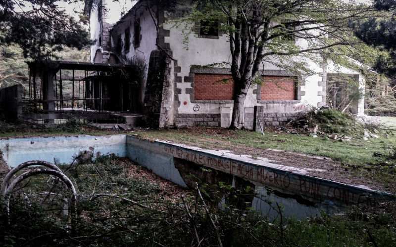 vacant property with old pool needs removed Fort Worth TX